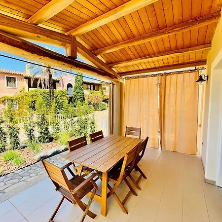 Shardana בית נופש *