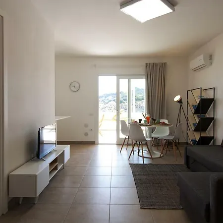 Shardana בית נופש *