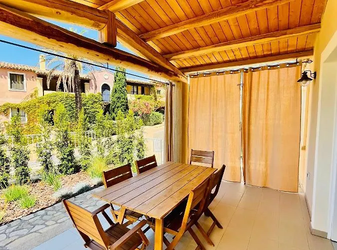 Shardana Tatil Evi *